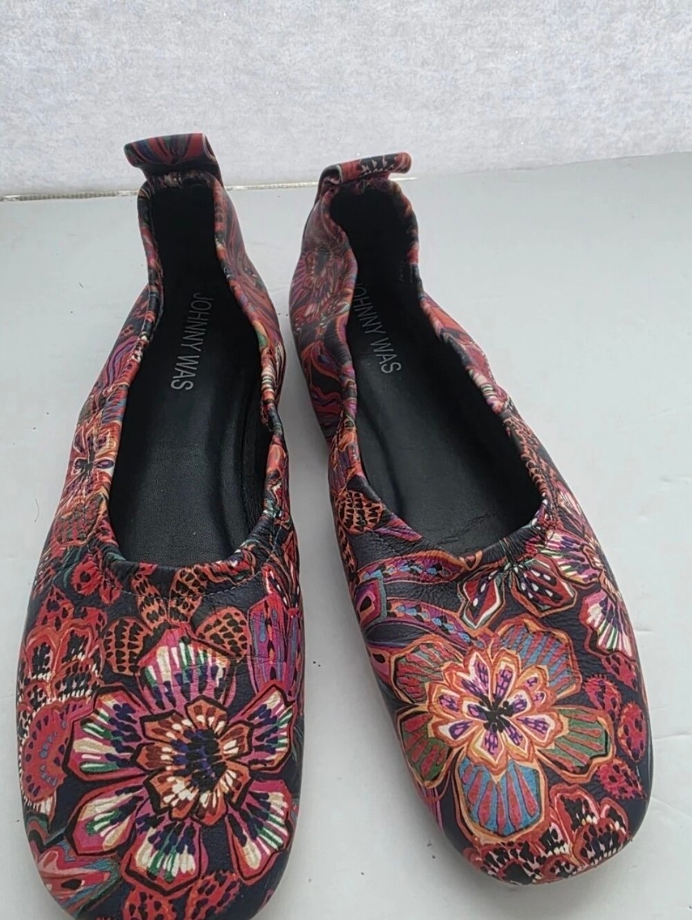 Johnny WasJade‎ Ballet Flat Slip On Leather Shoes Floral Print Sz 6M
